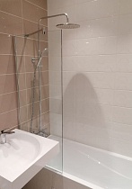 Шторка на ванну 804 40х140 стационарная, стекло прозрачное 8 мм, профиль хром (без стабилизатора)